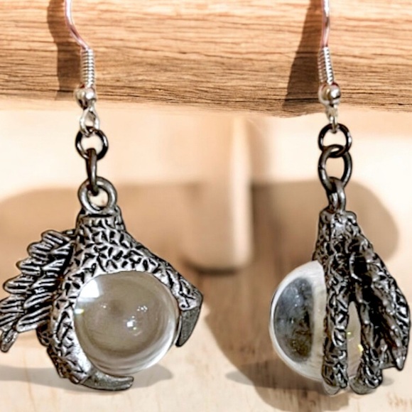 Dragon Claw Earrings DND player Gothic - Picture 11 of 15